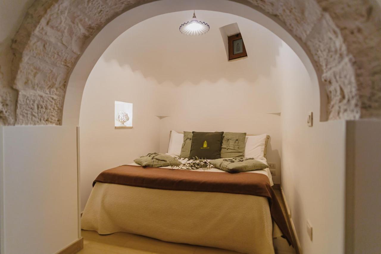 אלברובלו Milestones Modern Suite Trullo Jacuzzi Spa & Relax מראה חיצוני תמונה