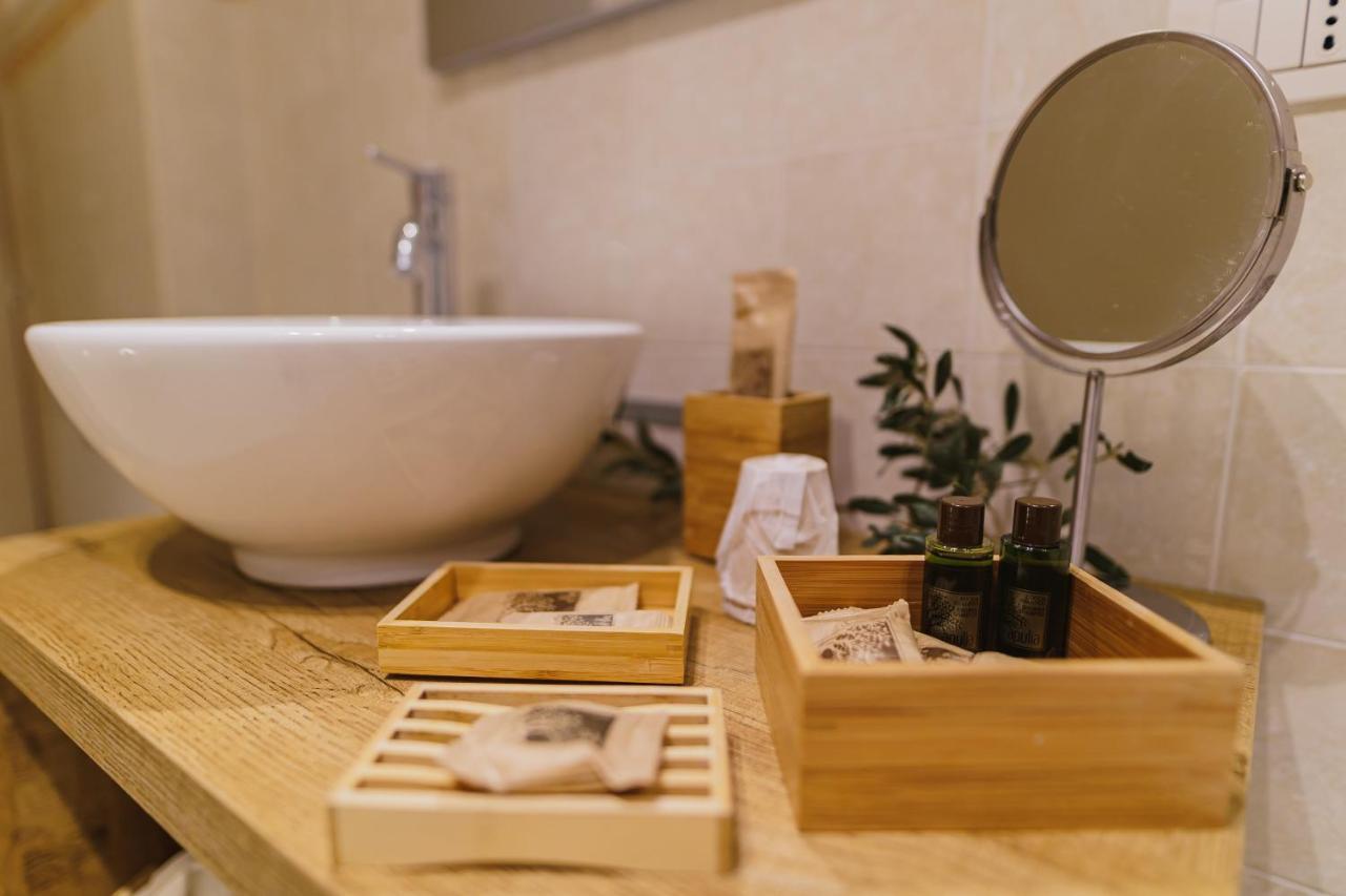 אלברובלו Milestones Modern Suite Trullo Jacuzzi Spa & Relax מראה חיצוני תמונה