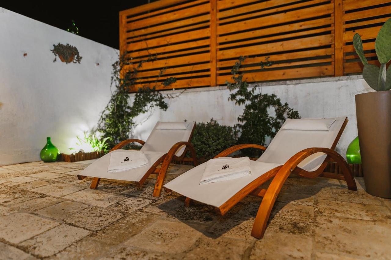 אלברובלו Milestones Modern Suite Trullo Jacuzzi Spa & Relax מראה חיצוני תמונה