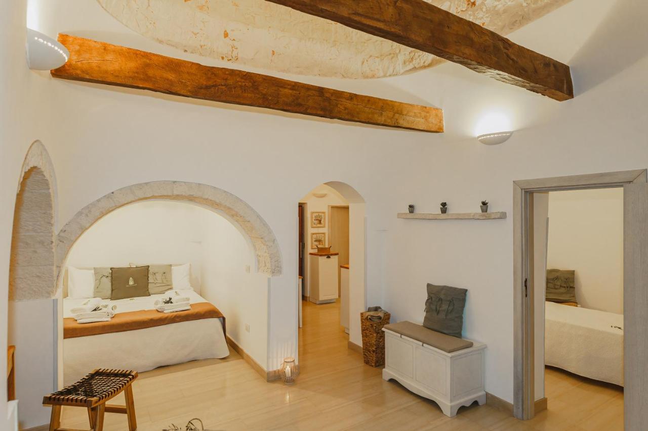 אלברובלו Milestones Modern Suite Trullo Jacuzzi Spa & Relax מראה חיצוני תמונה